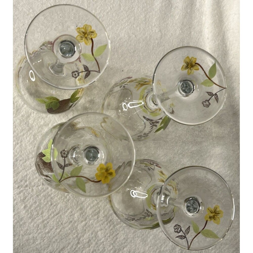 PIER 1 HAND PAINTED SOPHIE SOFIE BUNNY WINE GLASS Set of 4 GOBLET Hostess Gift - Picture 5 of 5